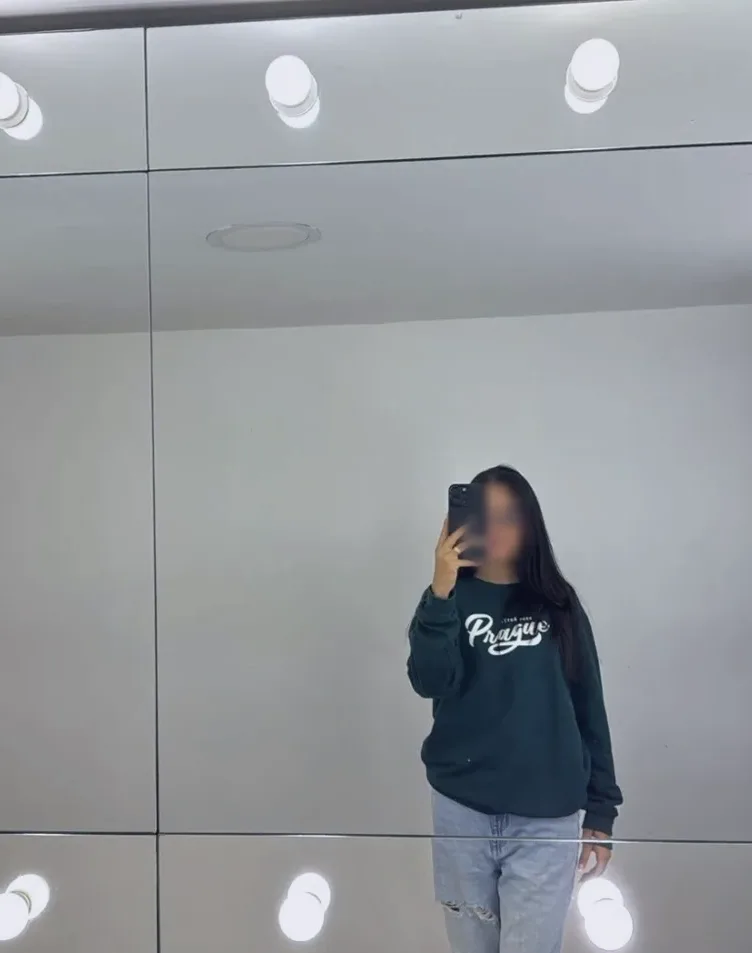 Aleksandra, 23