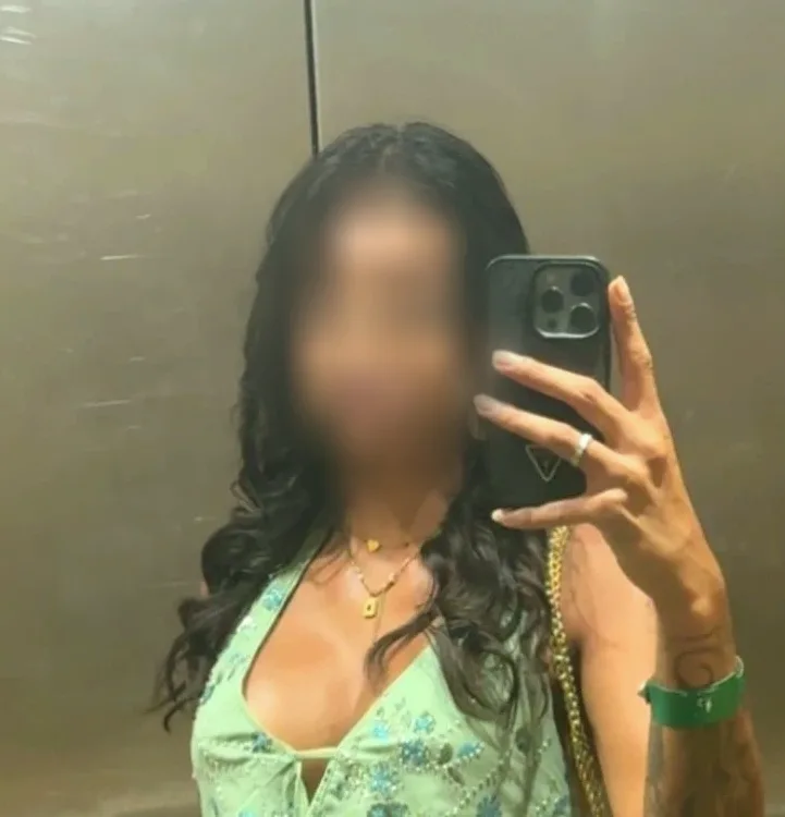 Angelica, 23