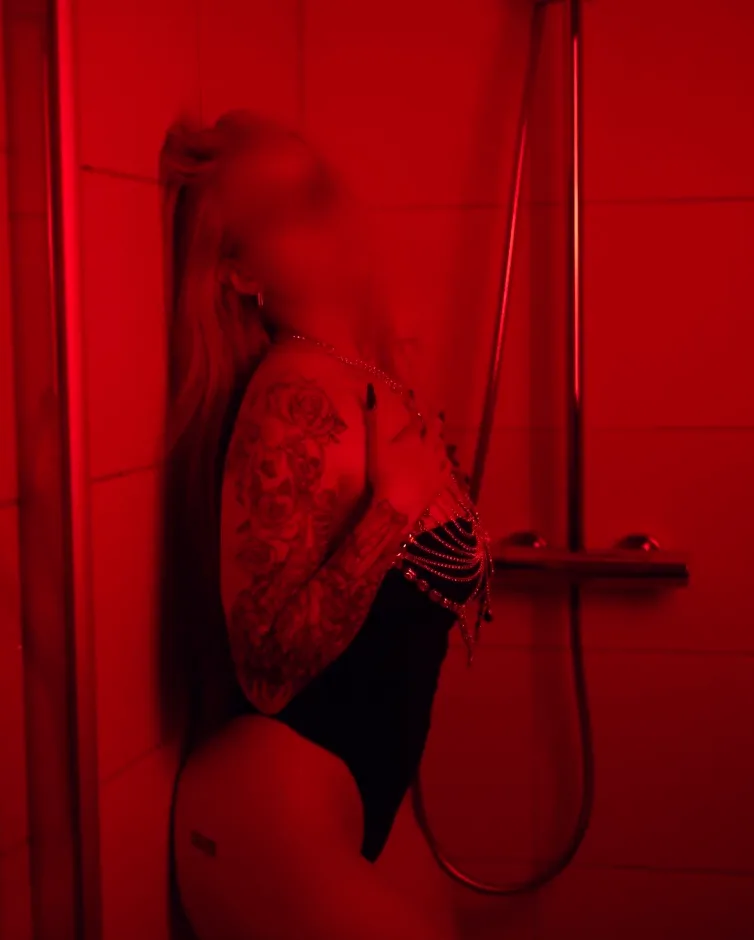 Annelie, 25