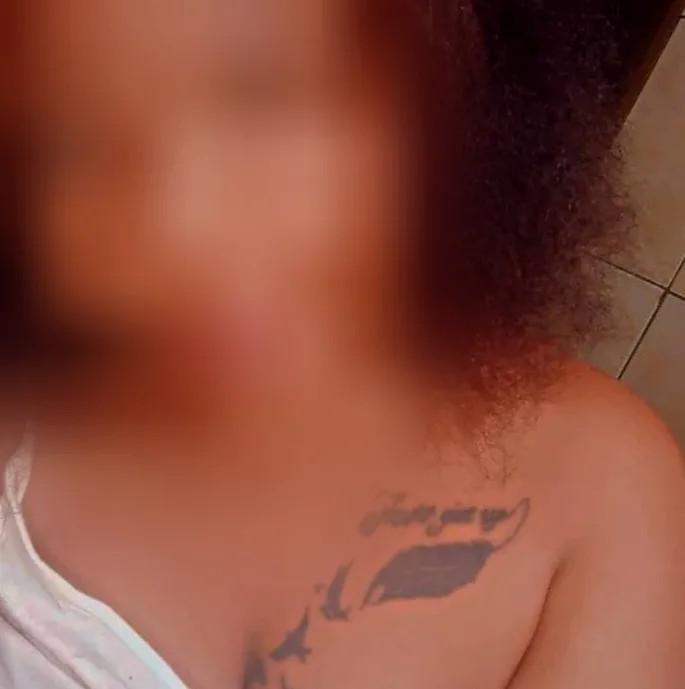 Emilia, 29