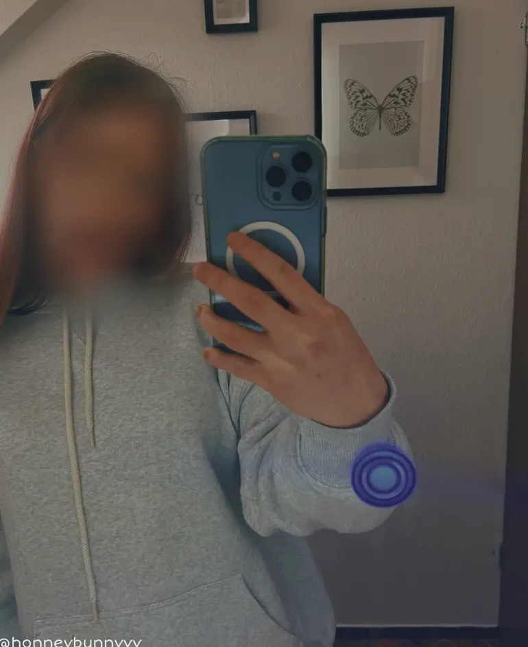 Nellie, 25