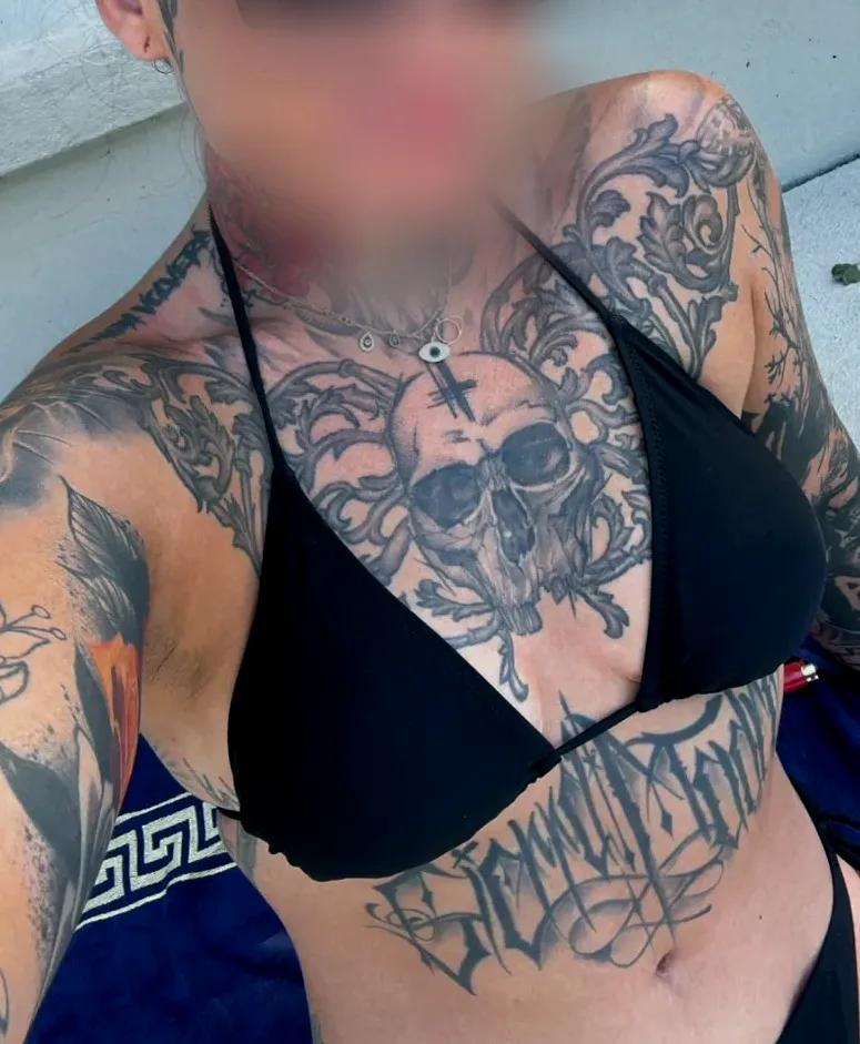 Ulrika, 32